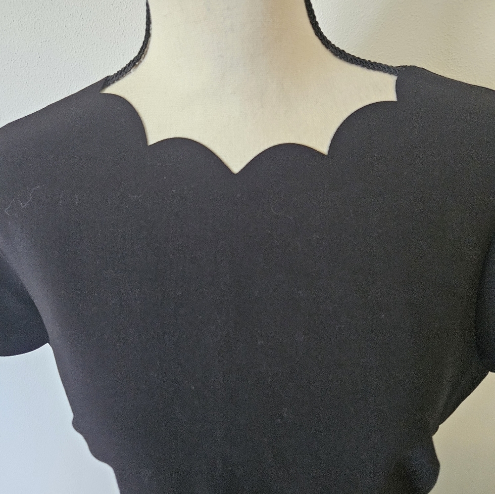 Likely Scalloped Edge Bodycon Little Black Dress Size 12 - Picture 4 of 7